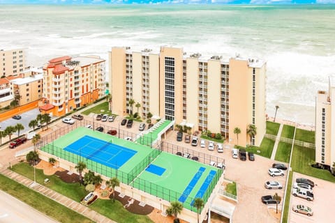 Property building, Bird's eye view, Sea view, Swimming pool