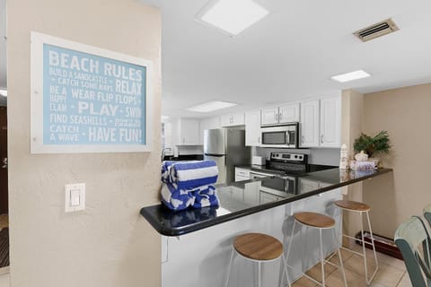 Kitchen or kitchenette, kitchen