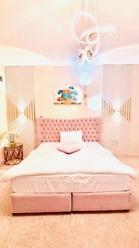 Canel View Holiday Home with Parking Apartment in Ajman