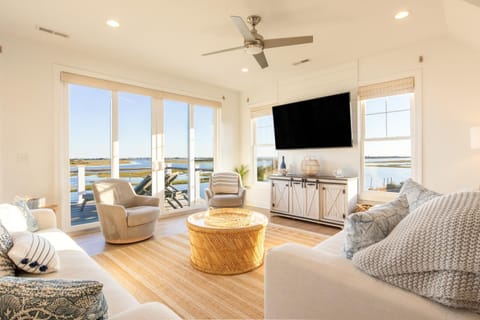 Paradise Palms House in Topsail Beach