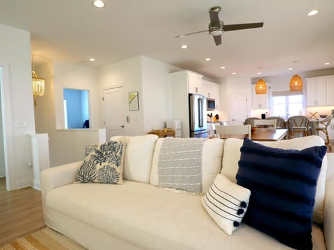 Paradise Palms House in Topsail Beach