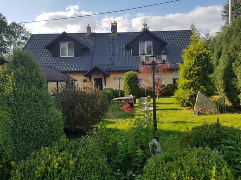 Property building, Garden, Garden, Garden view