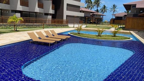 Property building, Day, Pool view, Swimming pool, Swimming pool