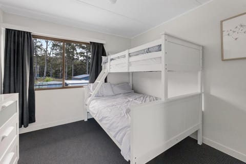 Beach House at Quiet Corner House in South Bruny