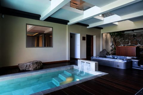 Hot Tub, Hot Tub, Photo of the whole room, Swimming pool