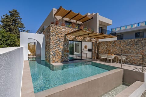 Property building, Pool view, Swimming pool