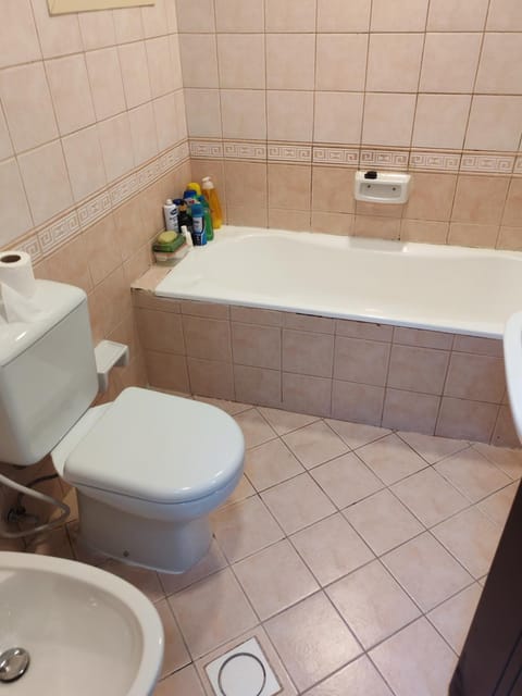 شقة غرفة وصالة مساحة واسعة للعائلات Apartment in Ajman