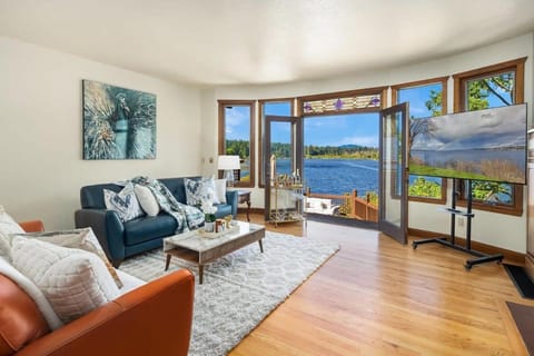 European White Castle on Lake Desire Private Dock House in Kent