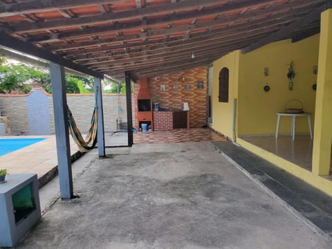 Shower, Patio, BBQ facilities, internet