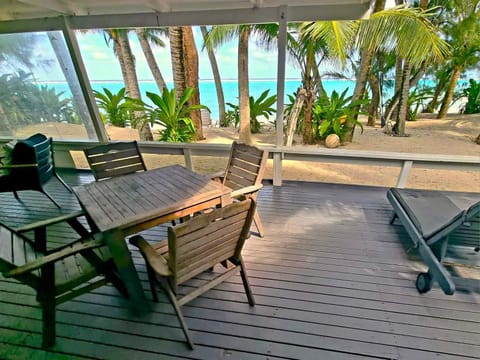 Patio, Natural landscape, View (from property/room), Balcony/Terrace, Living room