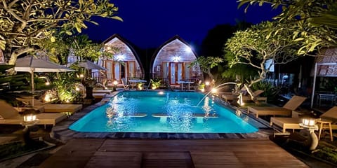 Property building, Swimming pool