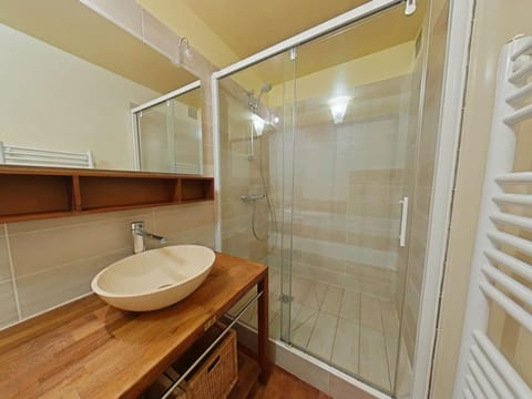 Appt 3 pièces 6 pers avec cheminée et navette proche Le Grand-Bornand - FR-1-241-47 Apartment in Le Grand-Bornand