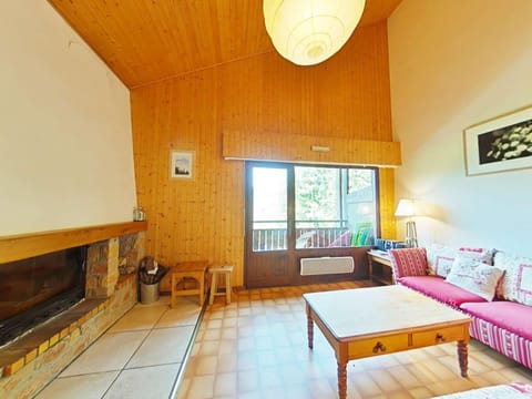 Appt 3 pièces, 7 pers, cheminée, garage, proche pistes - FR-1-241-50 Apartment in Le Grand-Bornand