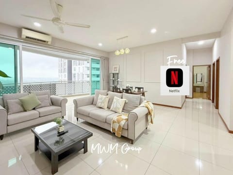 TV and multimedia, Living room, Seating area, air conditioner