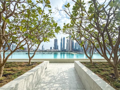 City view, Swimming pool