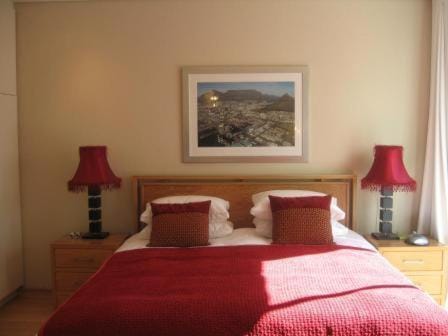 Navona Constantia Guest Cottage Bed and Breakfast in Cape Town