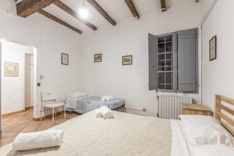 Bed, Photo of the whole room, Bedroom, internet, towels