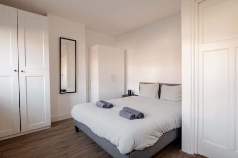 Modern 2BR Apartment near Rotterdam Central Station Apartment in Rotterdam