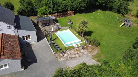 Natural landscape, Bird's eye view, Garden, Garden view, Pool view, Swimming pool, sunbed