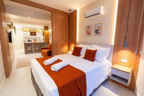 Bed, Bedroom, towels, air conditioner