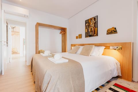 Bedroom, Inner courtyard view