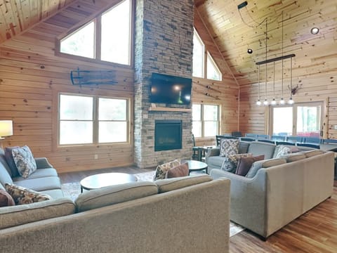 JCS Mountain Villa by Taylor Made Deep Creek House in Deep Creek Lake