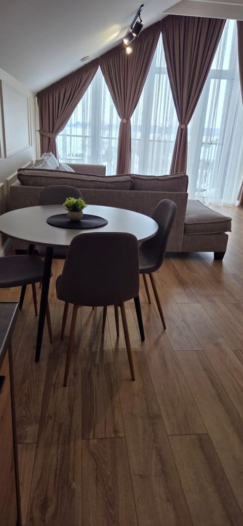 Žvejų gatvė 1-2 Apartment in Lithuania