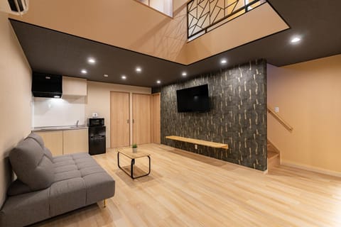 Communal lounge/ TV room, TV and multimedia, Kitchen or kitchenette, Living room, Seating area
