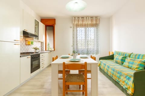 Kitchen or kitchenette, Living room, Dining area, stove