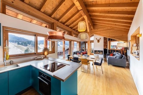 CHALET COCOON | LES GETS | Ski-In/Ski-Out | Chalet design 4 chambres - 8 personnes Chalet in Les Gets