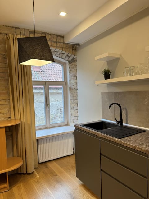 TV and multimedia, Coffee/tea facilities, Dining area, Food, internet