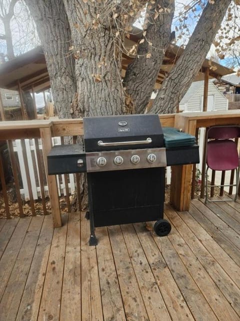 3BR Lakewood • Free Parking + BBQ • Near Red Rocks House in Lakewood