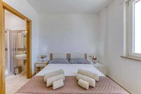 Property building, Living room, Bedroom