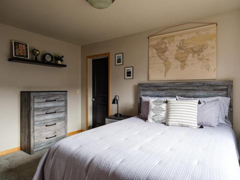 VISTA 406 Modern Mountain Condo House in Bozeman