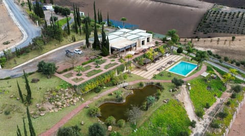 View (from property/room), Garden view, Pool view