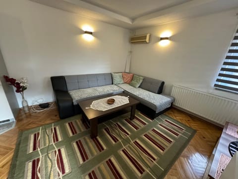 Golden Lilly Apartment Apartment in Lika-Senj County