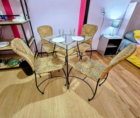 Suite Rosa familiar para hasta 6 huéspedes Amplia, céntrica, con cocineta y baño privado House in Mexico City