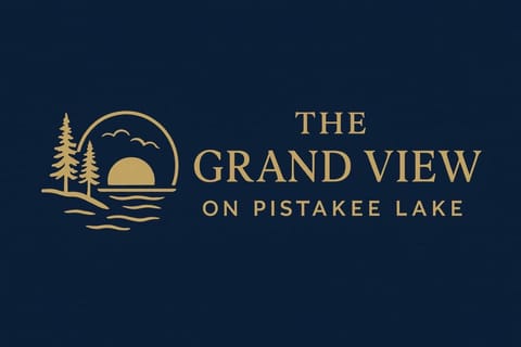 The Grand View on Pistakee Lake Pool Pier Stunning Panoramic Lake Views House in Fox Lake
