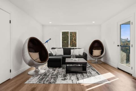 Bayview Bliss House in Oakland