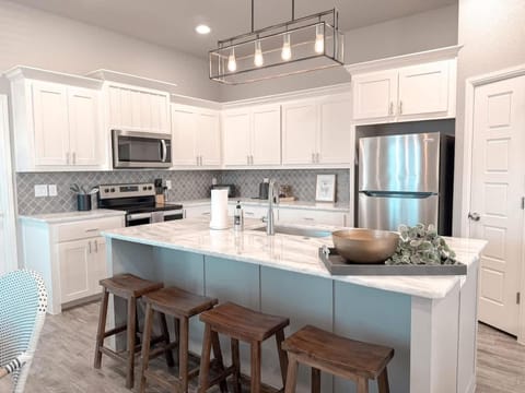 Stunning 3BD 2B - Weatherford - Same Day Bookings House in Weatherford