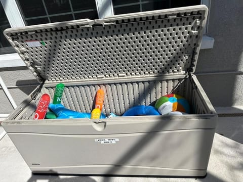 Waterfront Resort with HEATED POOL! Villa in Town N Country