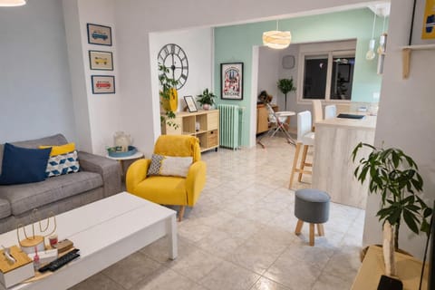 Maison NEUVILLOISE- proche Cambrai, Douai House in Cambrai