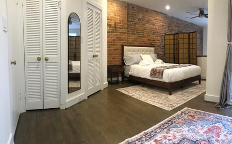 Bed, Photo of the whole room, Bedroom, wardrobe