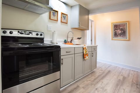 Mariposa Coral Home for 4 Apartment in Kerrville