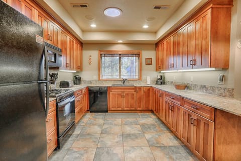 Pioneer 1 House in Sunriver