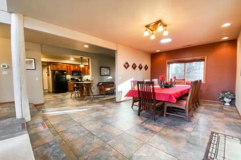 Pioneer 1 House in Sunriver