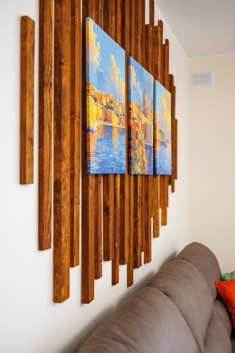 Living room, Decorative detail, Seating area