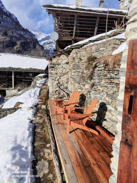 Property building, Balcony/Terrace