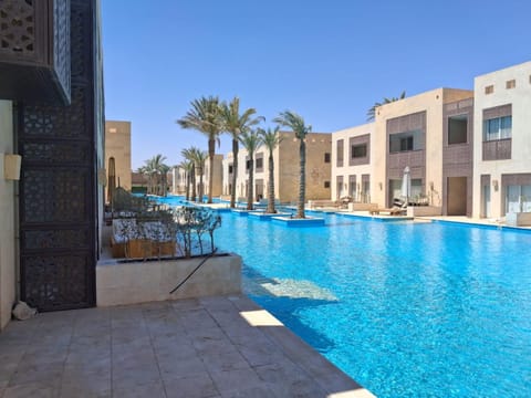 Balcony/Terrace, Swimming pool