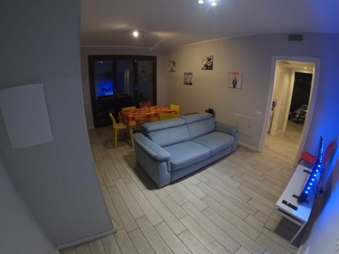 Living room, Dining area, kitchen